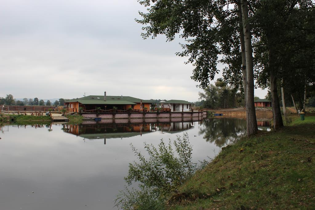 Marine Závlahy Apartamento Hrdejovice Exterior foto